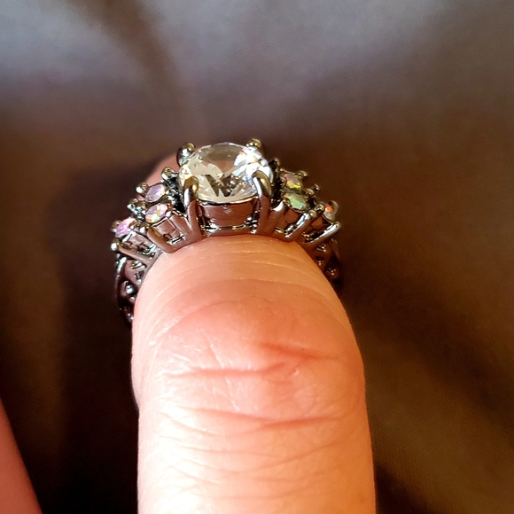 New Unique White Sapphire and Aurora Borealis Black Gold Ring. - Picture 7 of 14